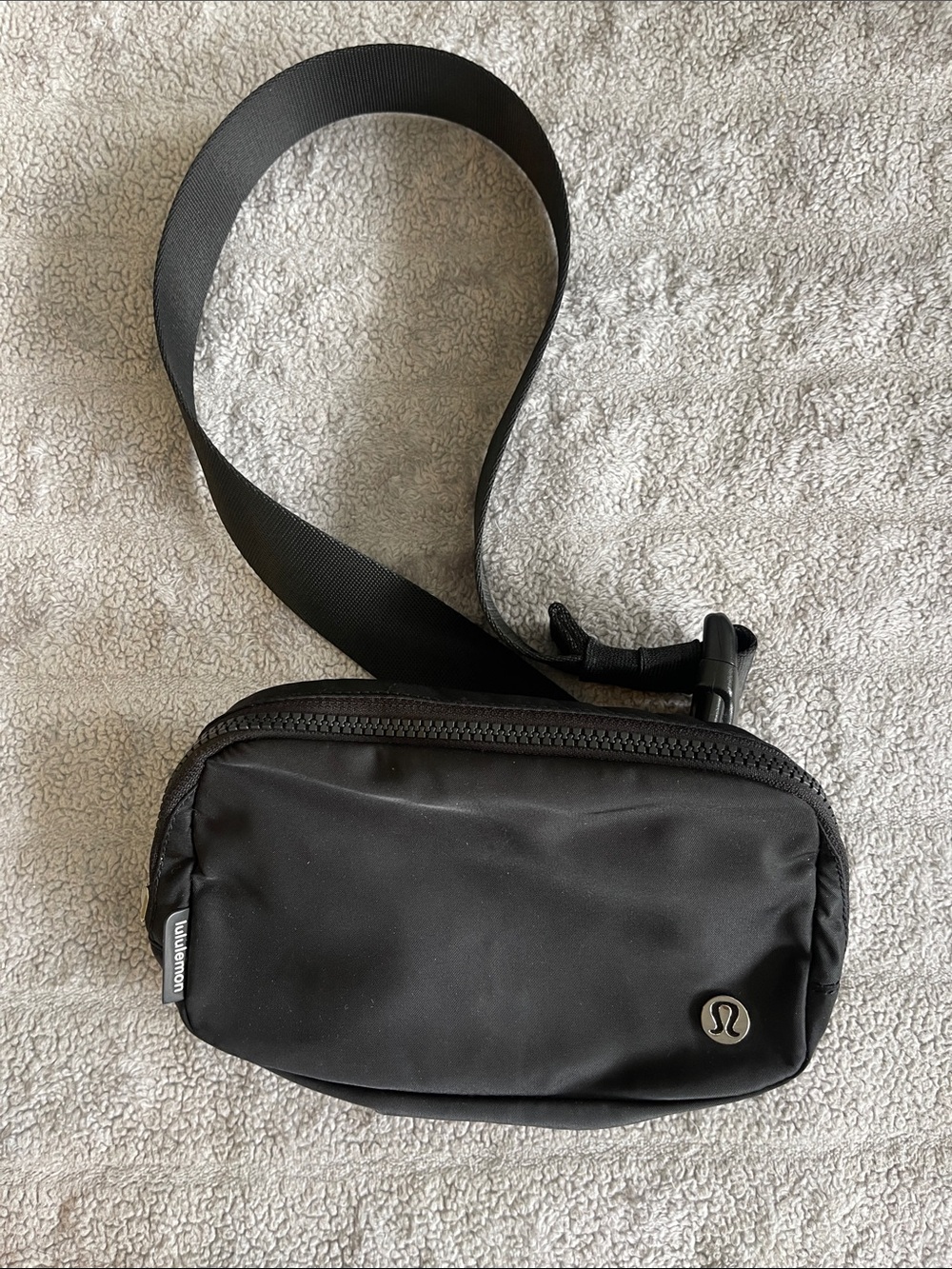 lululemon athletica Black Crossbody or Belt Bag with Logo - Picture 1 of 5